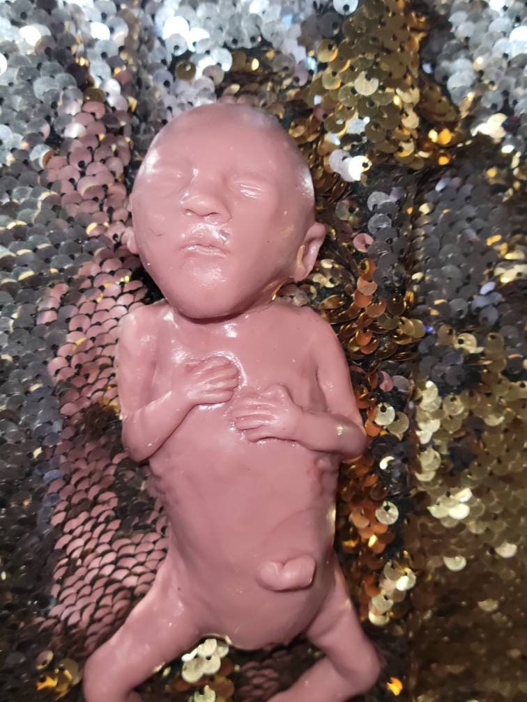 Silicone memorial fetus silicone baby girl 19 week gestation