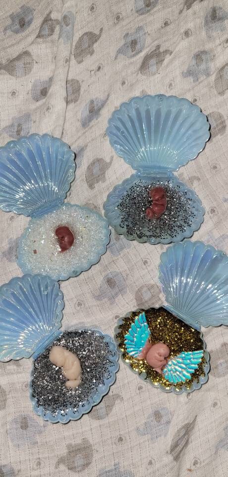 Memorial silicone baby in beautiful shell