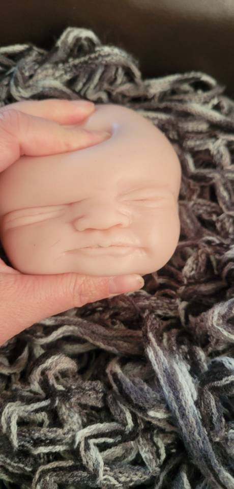 Chinese silicone baby head for 15" body