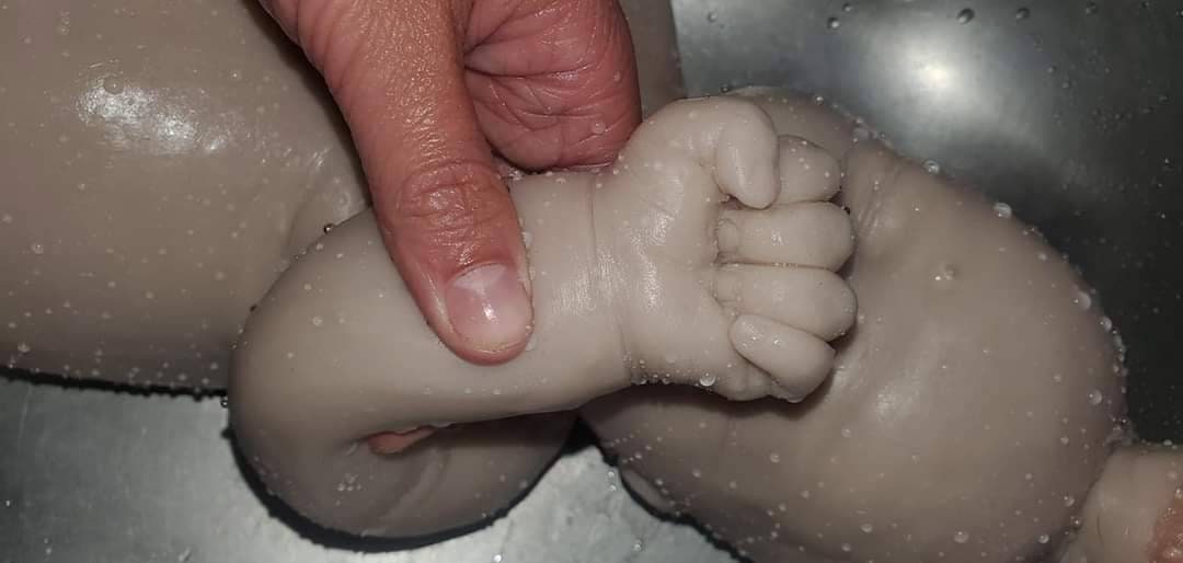 Full Body Silicone Baby remmy 21" can be boy or girl blank kit 0-3mo newborn chubby