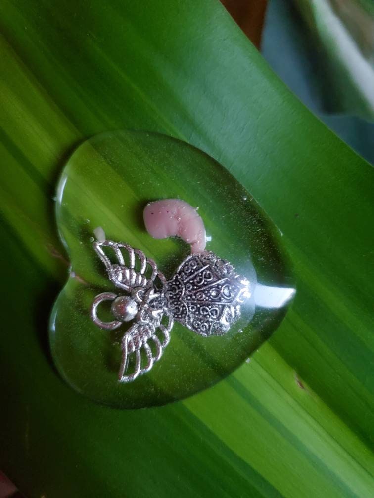 Beautiful memorial resin heart peice with angel and fetus