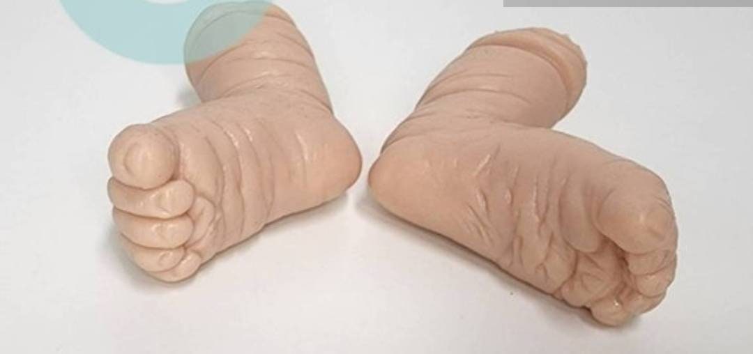 Silicone baby feet