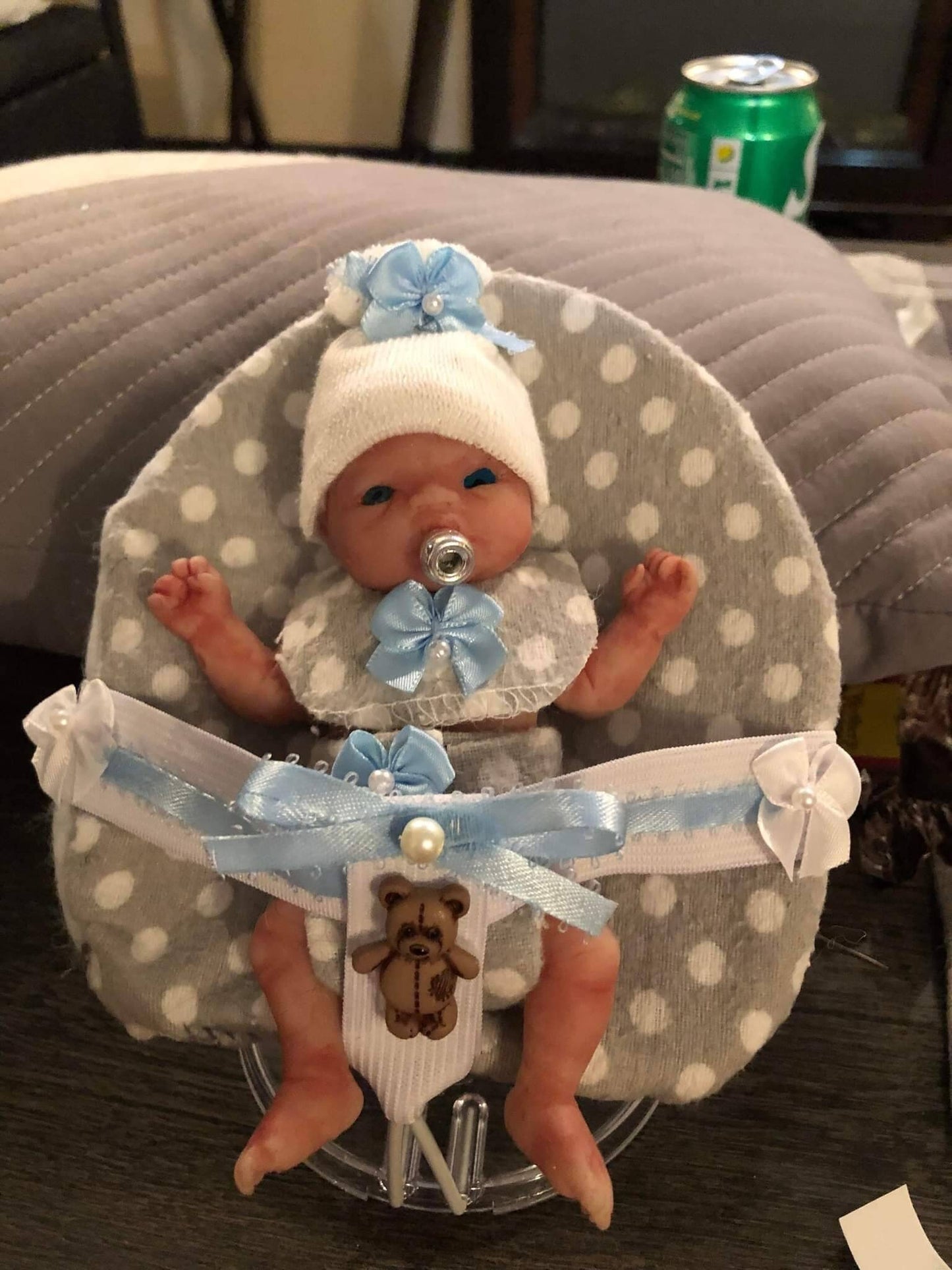 Display seats with Accessories for mini silicone babies
