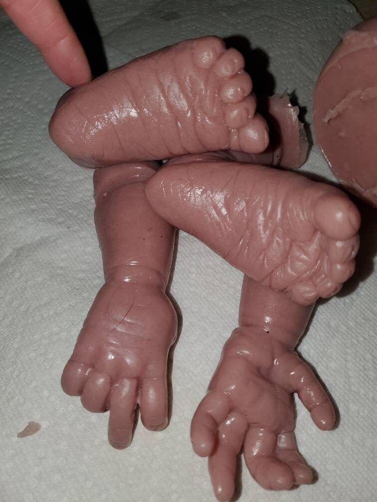 Silicone baby head and limbs newborn 18"-20"