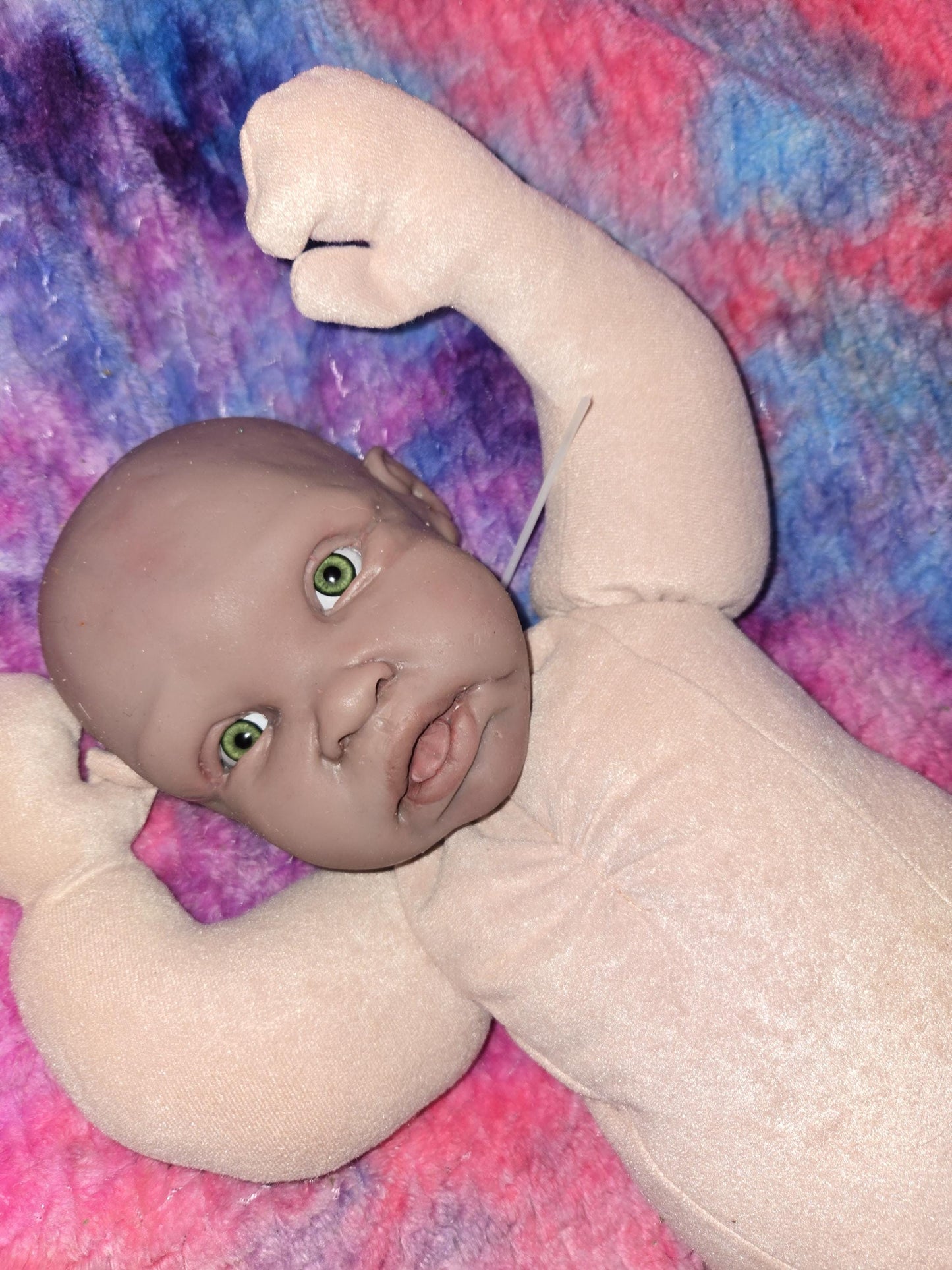 Silicone baby head for 18"-19" newborn cuddle body "Avery"