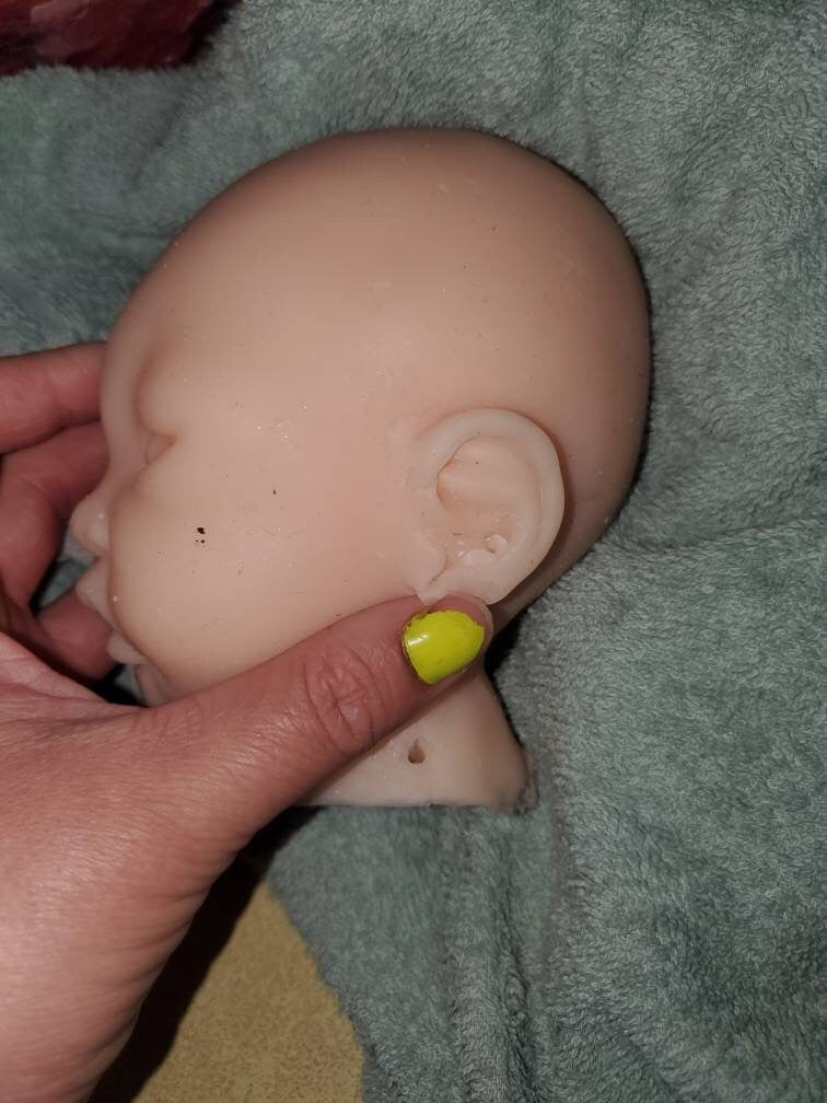 Silicone baby head for 16" cuddle body su