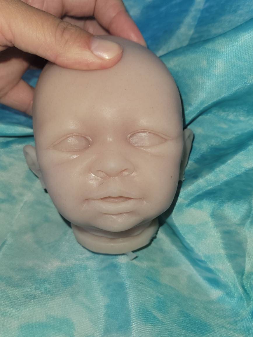 Silicone baby head for cuddle body 15"