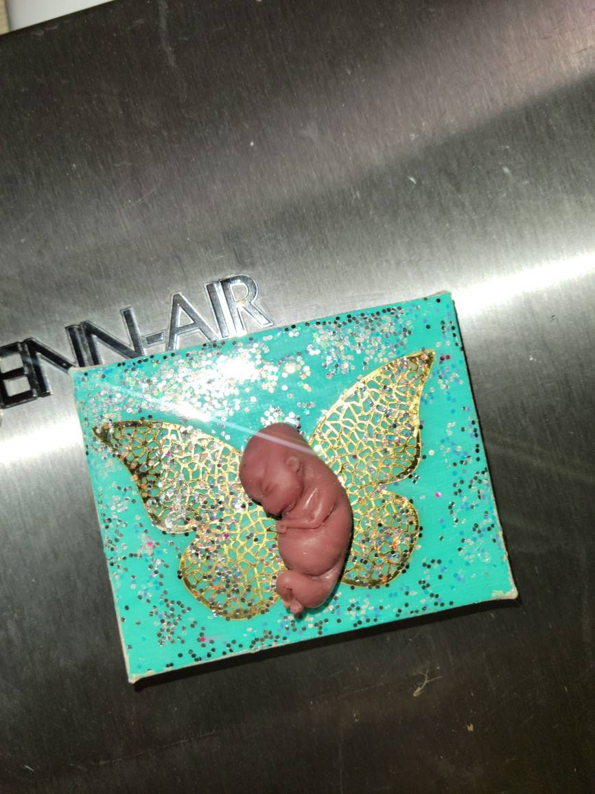 Memorial silicone fetus baby fridge magnet with wings