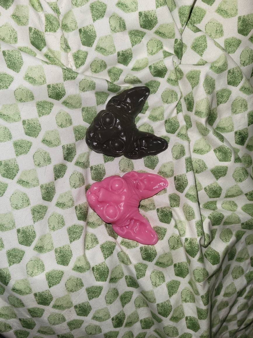 Silicone or soap spynx cat face