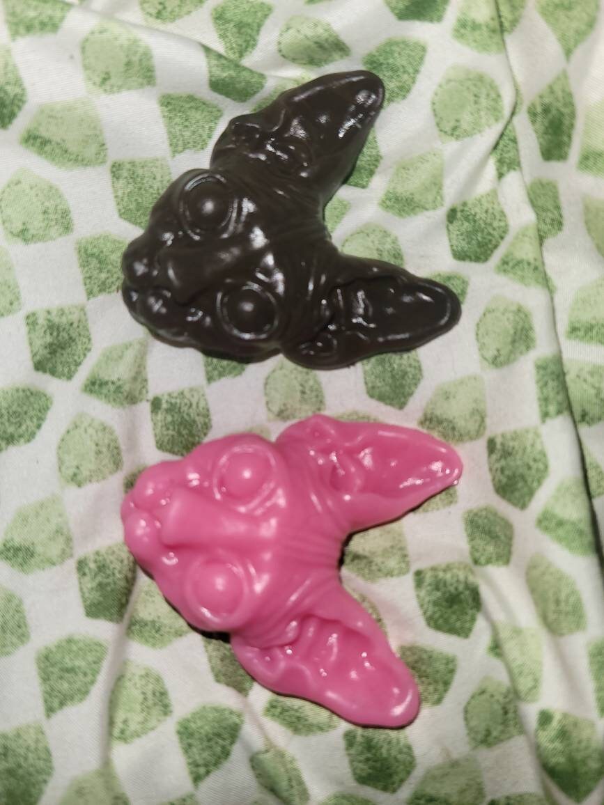 Silicone or soap spynx cat face