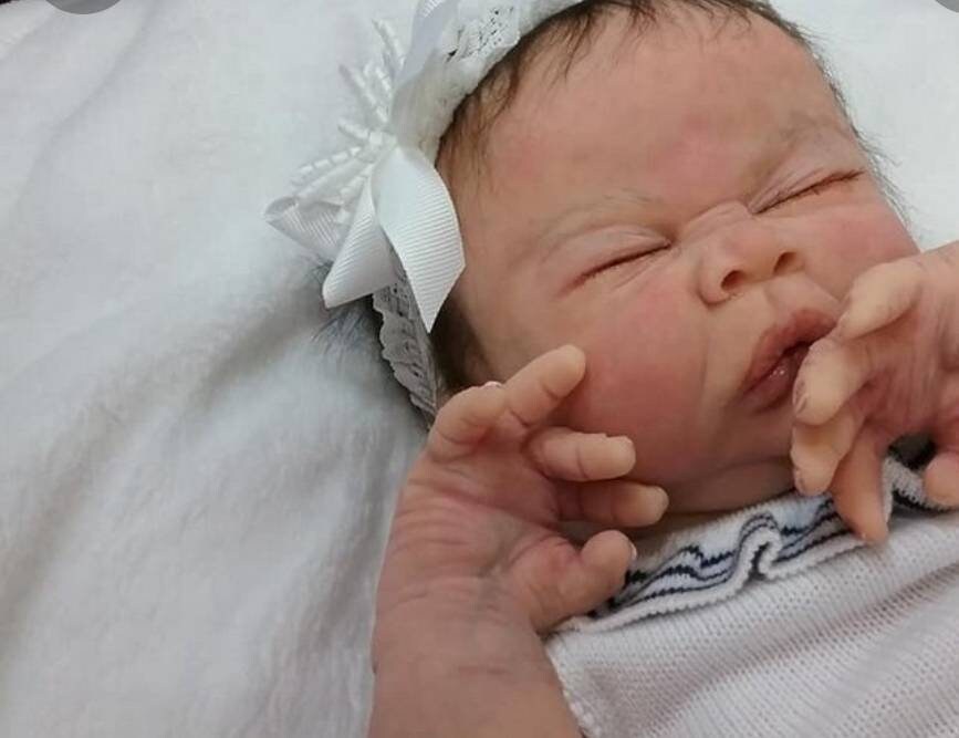 Silicone baby head for cuddle baby demi or with limbs
