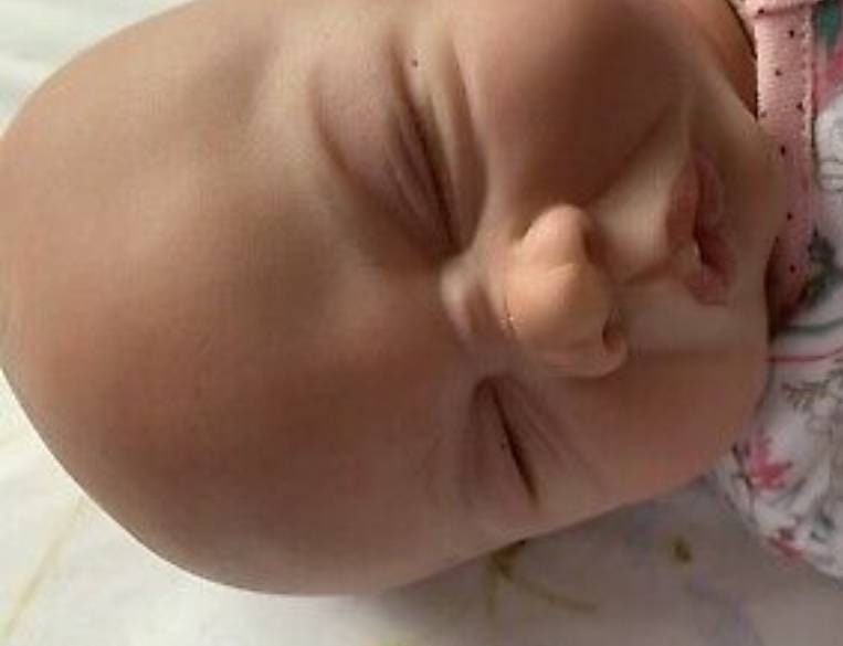 Silicone baby head for cuddle baby demi or with limbs