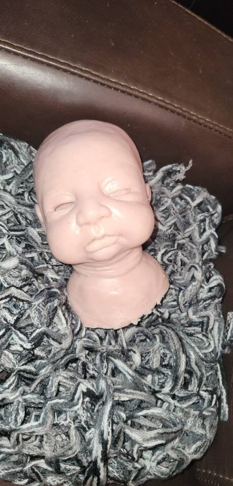 Silicone baby head by Kathryn brody for 16" body