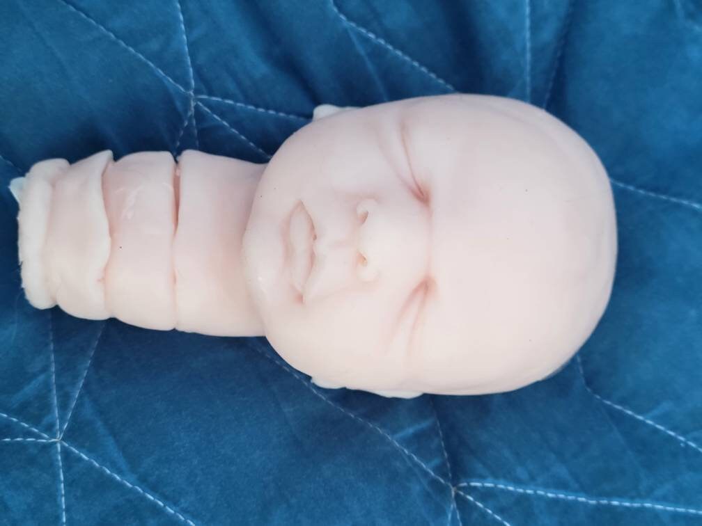 Silicone baby head for 11" cuddle body
