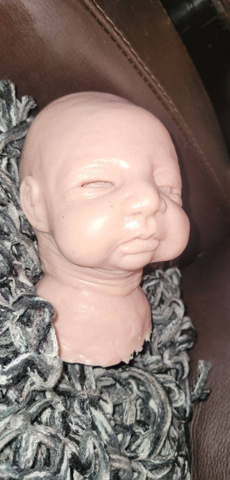 Silicone baby head by Kathryn brody for 16" body