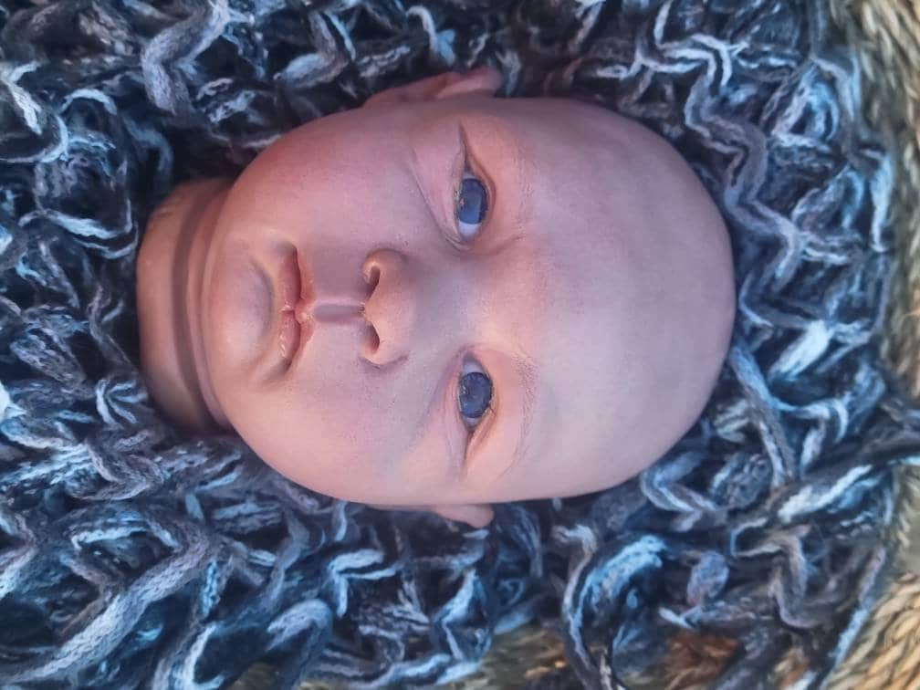 Silicone baby head with or without limbs