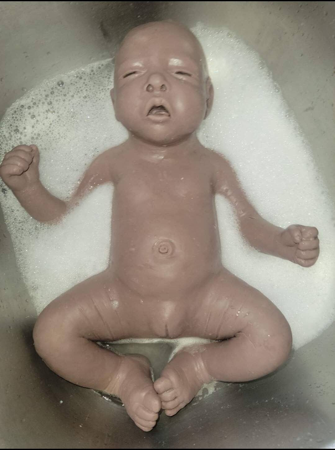 Full Body silicone Baby 17" with bent legs paint or blank kits open eyes beautiful girl sophie