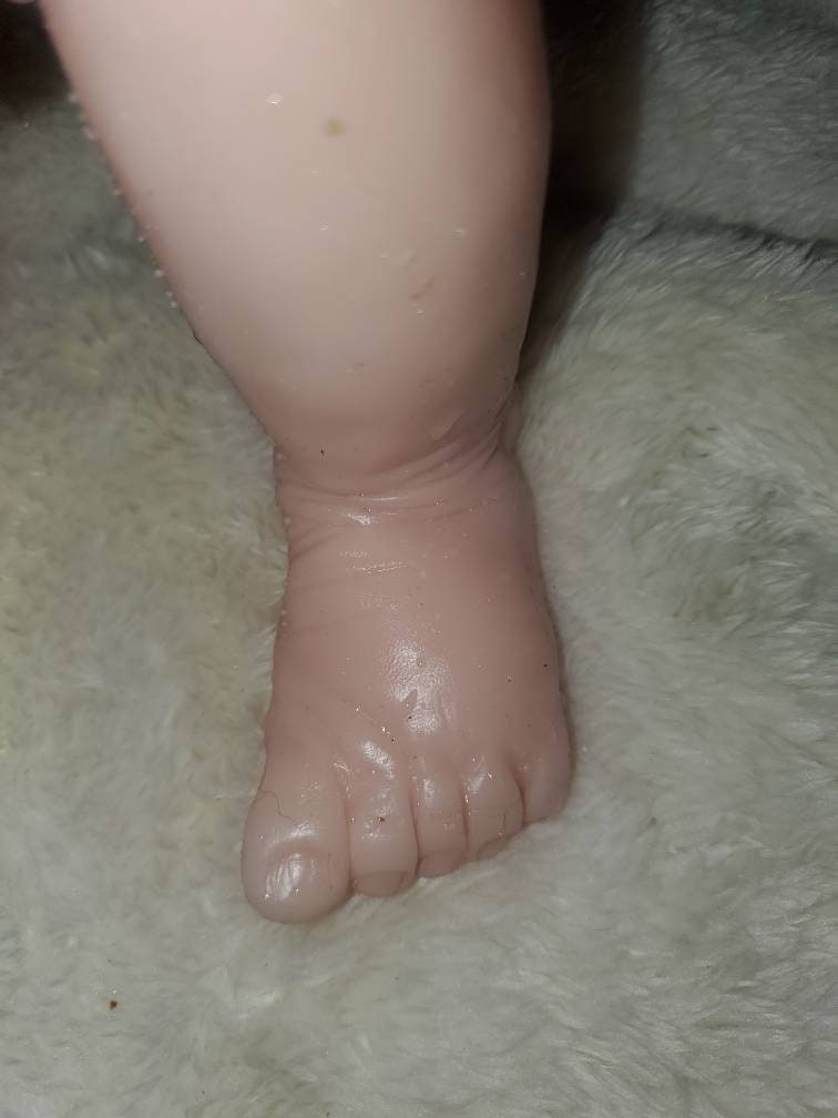 Silicone baby limbs for 15"-16" silicone cloth body baby blank