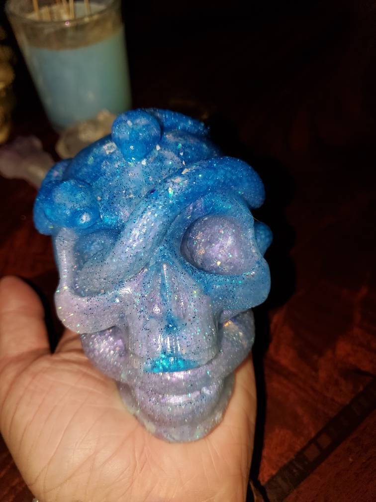 Gorgeous resin skull you choose color