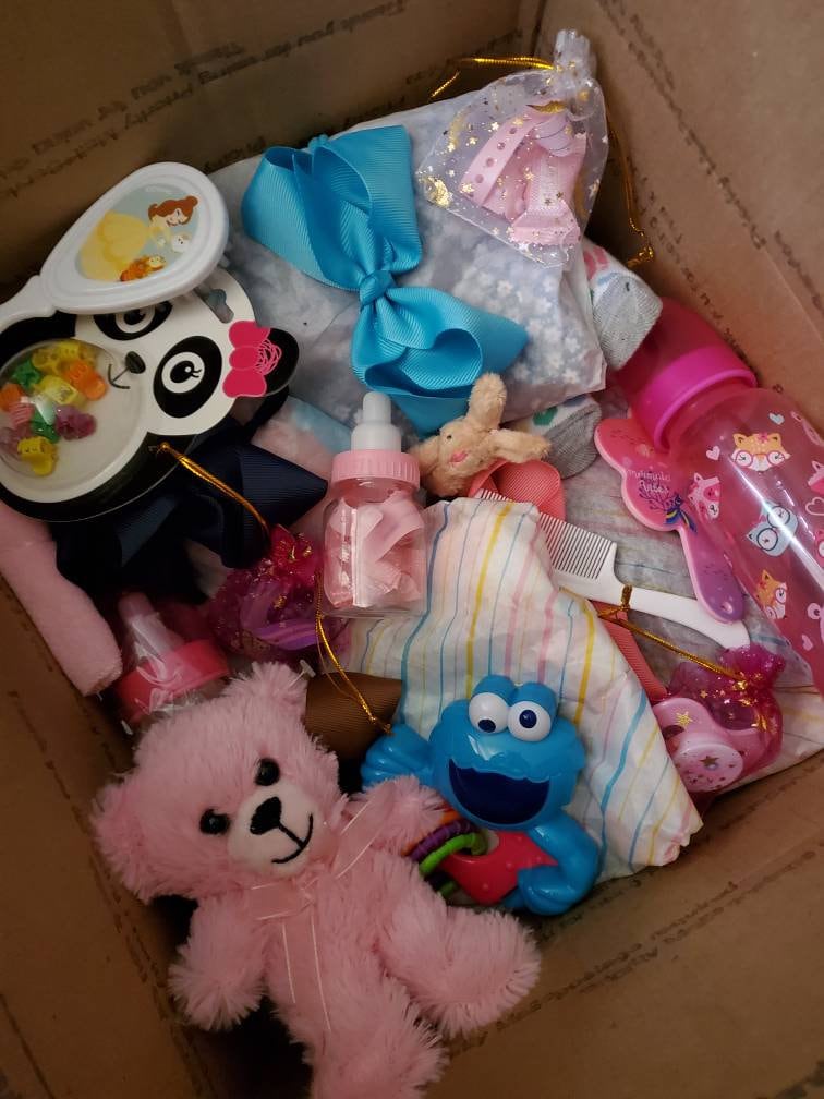 SURPRISE PREEMIE silicone / reborn Baby box opening accessories lots of goodies large  box