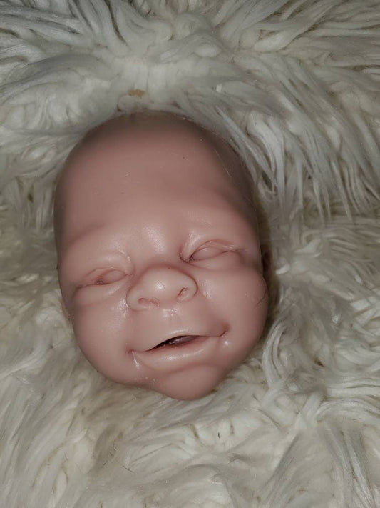Silicone baby head newborn 18"-19"
