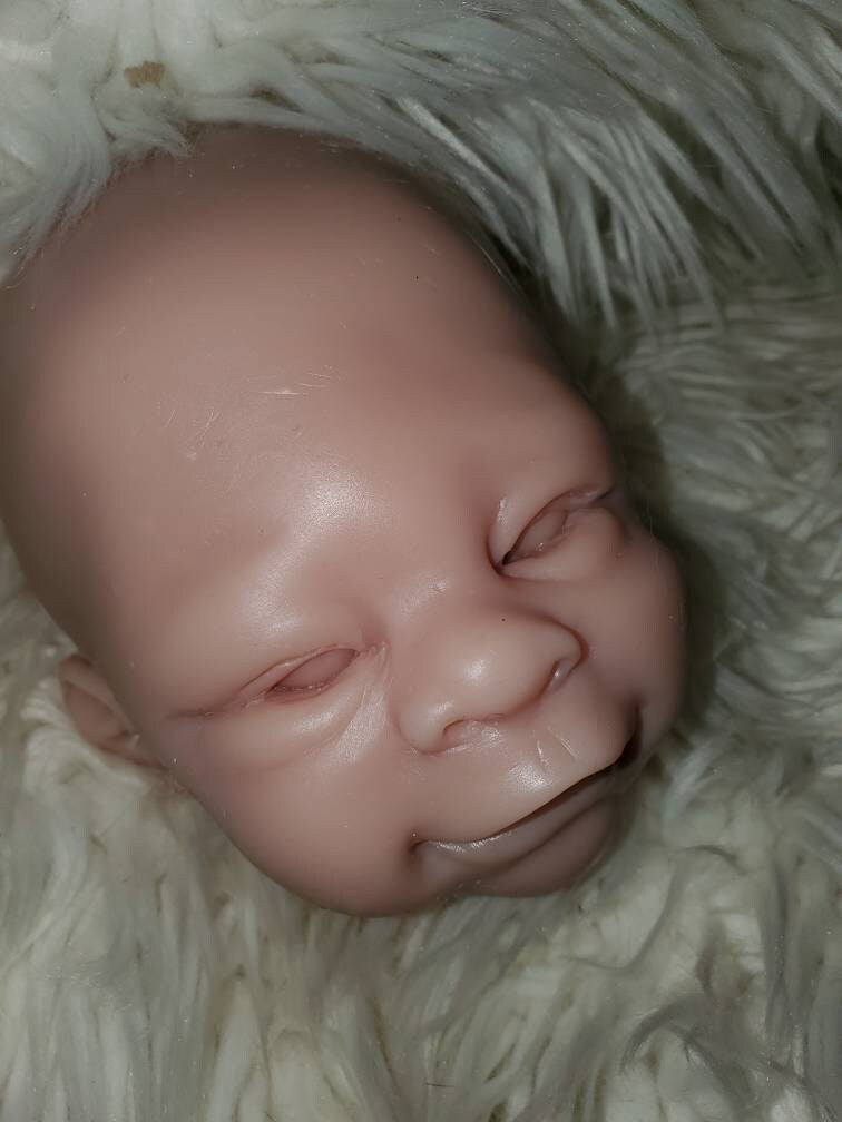 Silicone baby head newborn 18"-19"