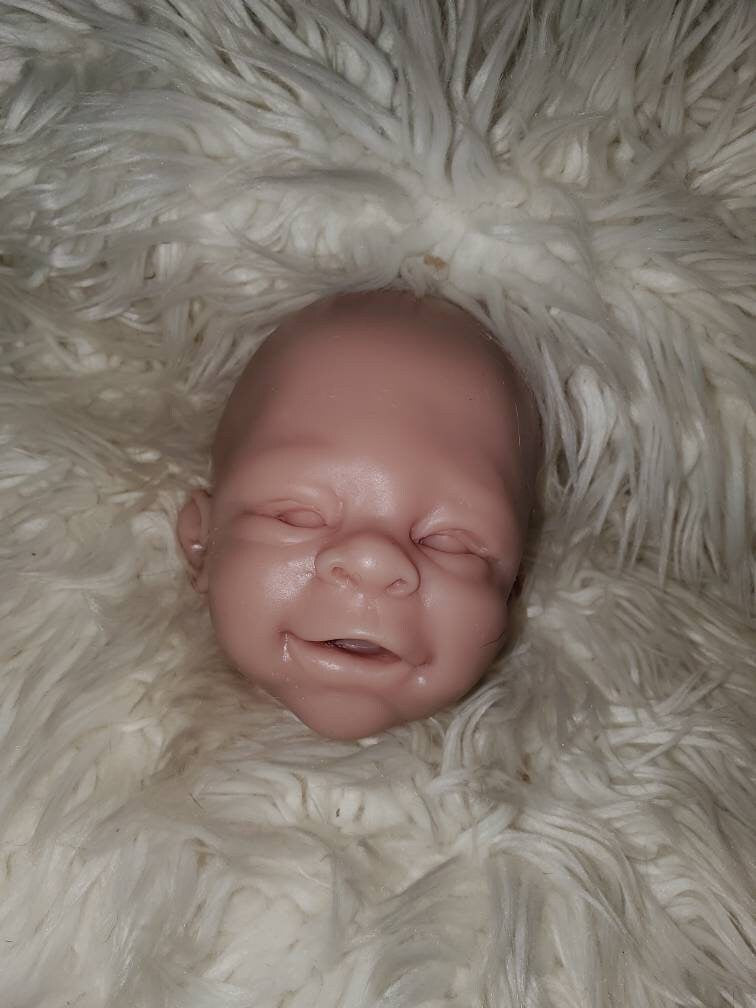Silicone baby head newborn 18"-19"