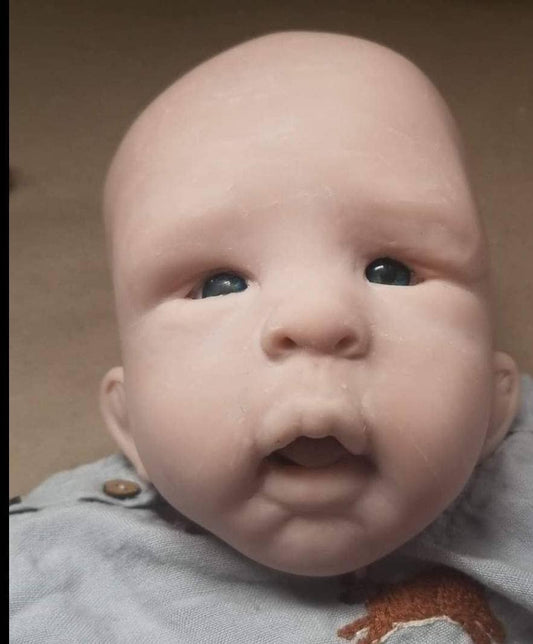 Silicone baby head for cloth cuddle body or full Body open eyes 24" jay