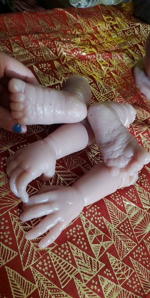 Silicone baby limbs partial limbs with open hands newborn