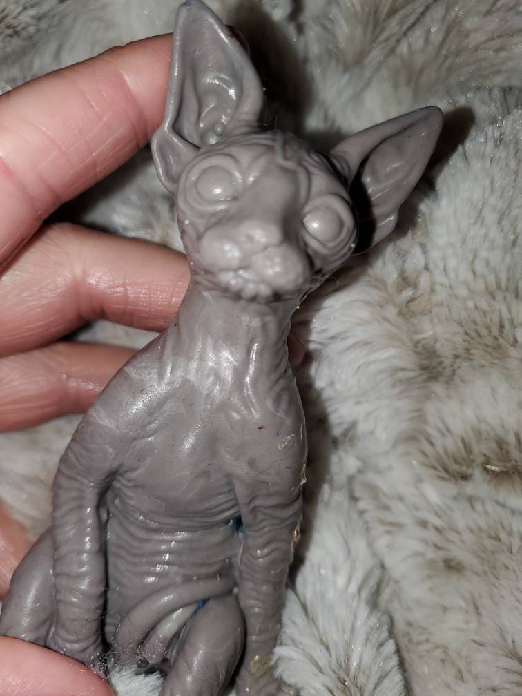 Silicone spyhnx cat kitten 4" sitting