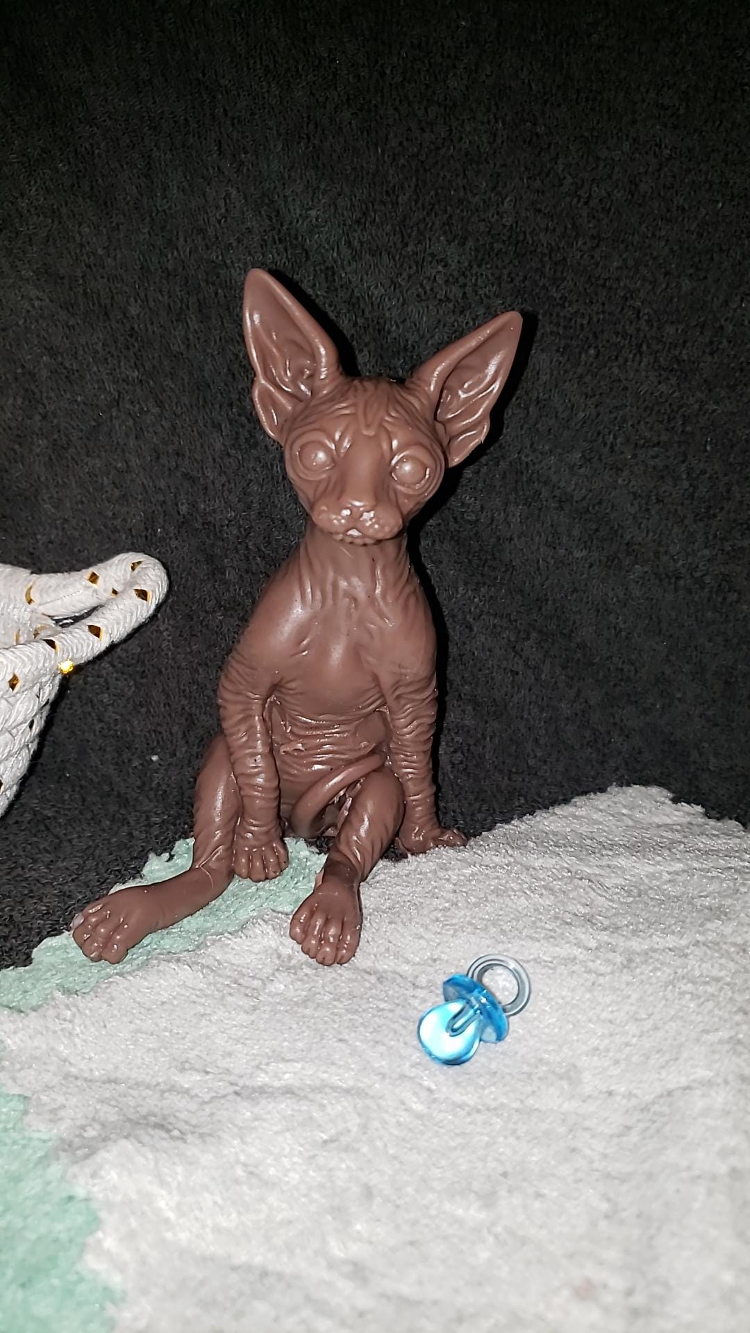 Silicone spyhnx cat kitten 4" sitting